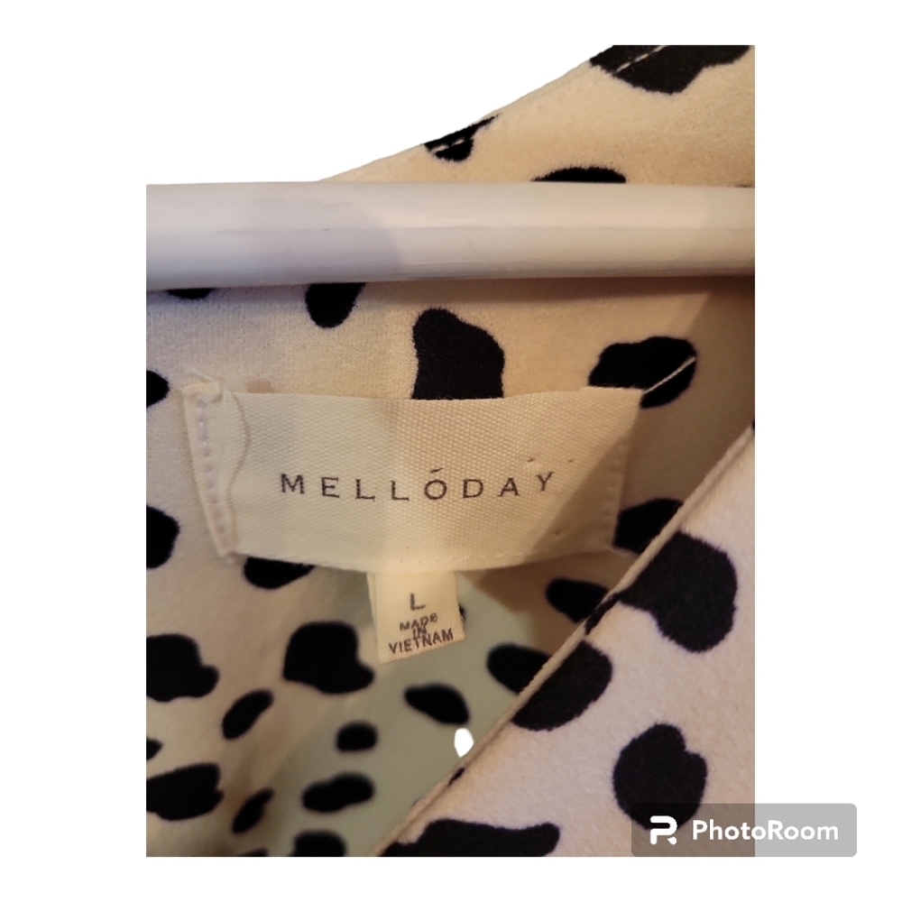 NWOT MELLODAY Animal Print Short Sleeves Blouse - Picture 6 of 9